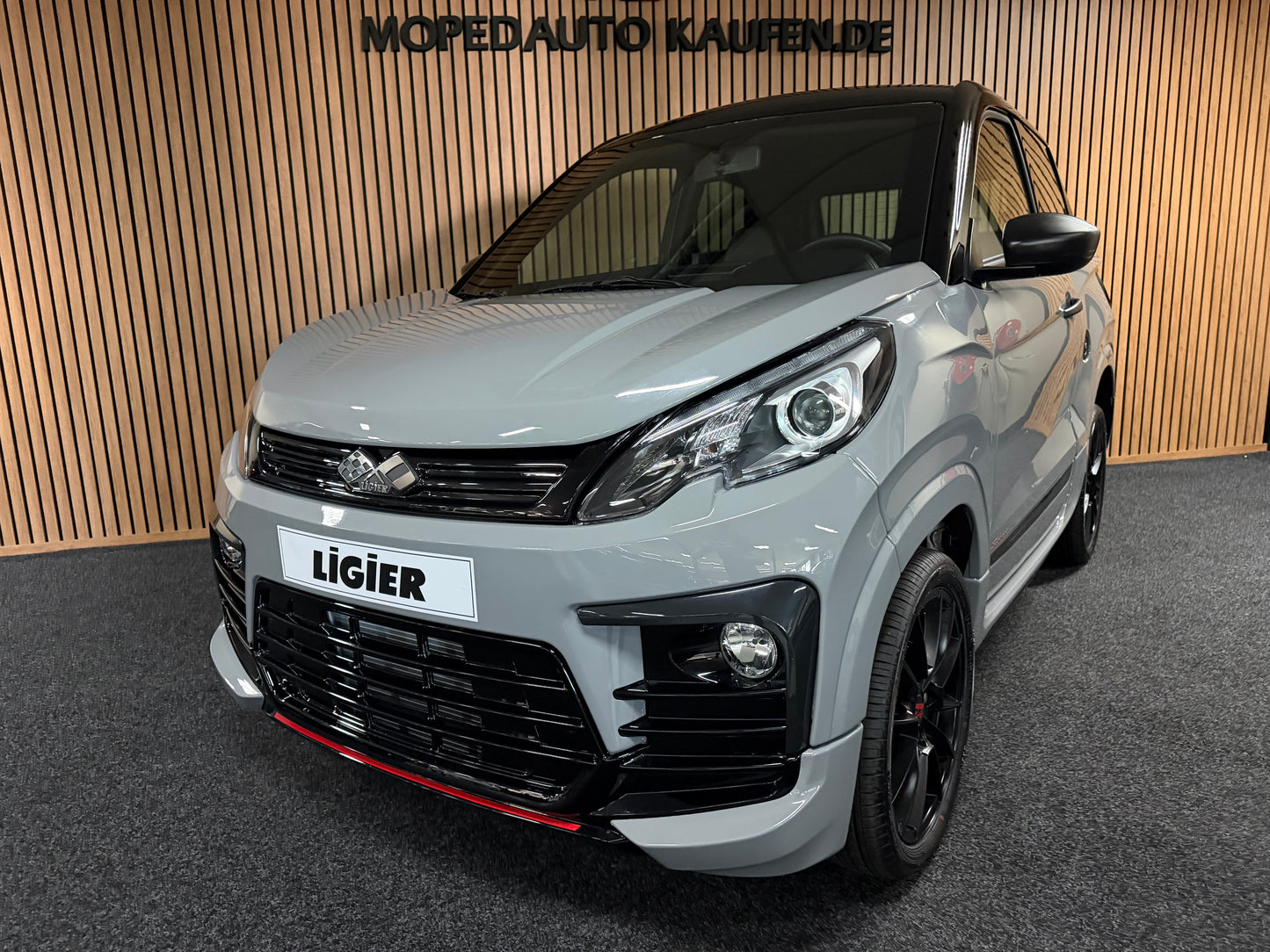 Ligier JS60 Ultimate Sport | 511 KM | FULL OPTION | Servo | KLIMA | 8 PS DCI Motor | Ambilight | Sitzheizung| Apple Carplay | 45 km/h | Innerhalb 250 KM Kostenlose Lieferung | Mopedauto | Leichtmobile
