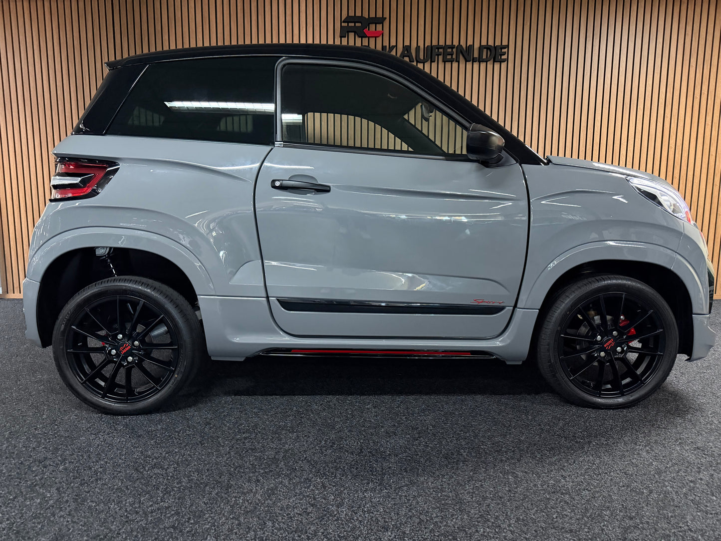 Ligier JS60 Ultimate Sport | 511 KM | FULL OPTION | Servo | KLIMA | 8 PS DCI Motor | Ambilight | Sitzheizung| Apple Carplay | 45 km/h | Innerhalb 250 KM Kostenlose Lieferung | Mopedauto | Leichtmobile