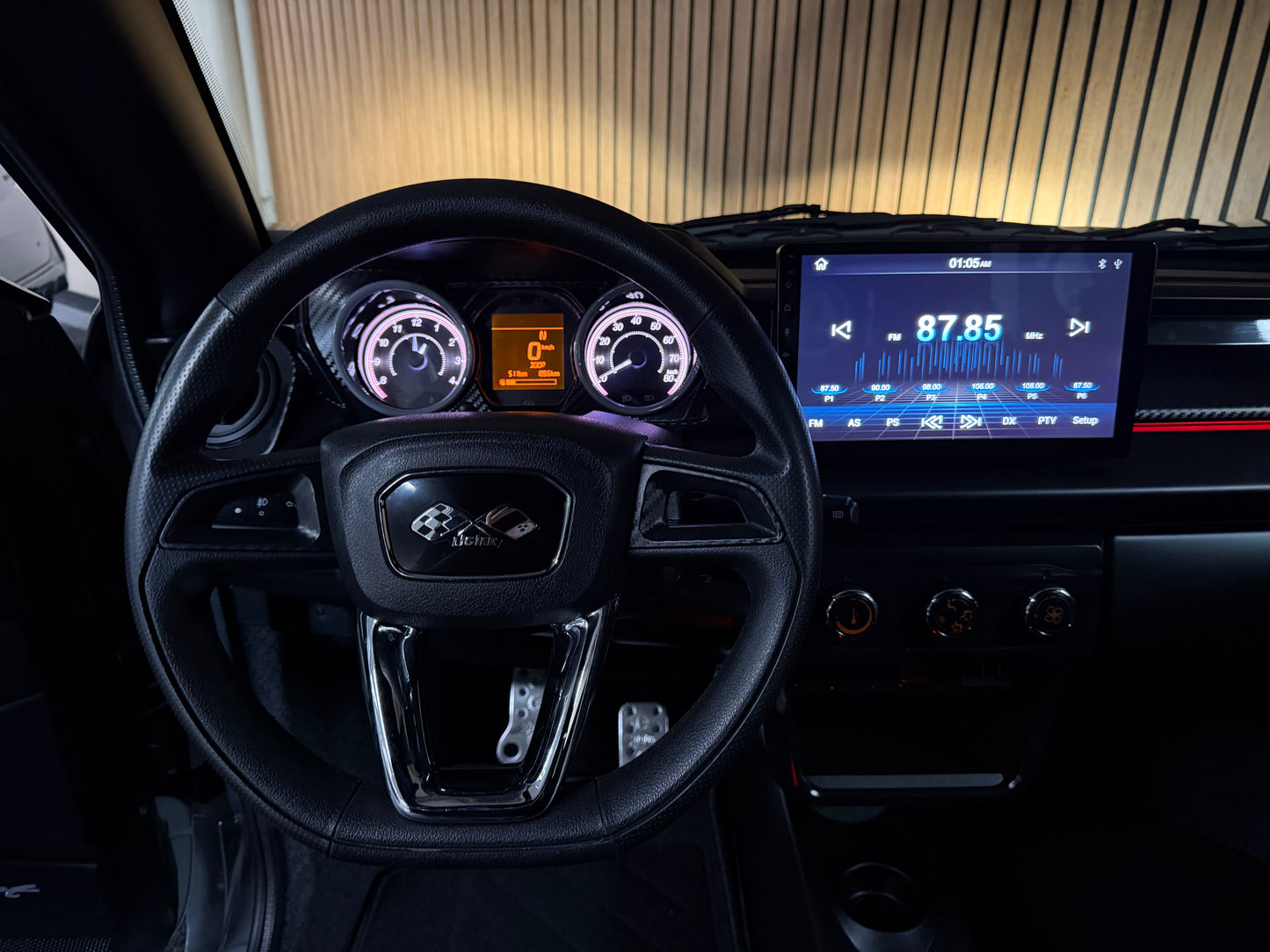 Ligier JS60 Ultimate Sport | 511 KM | FULL OPTION | Servo | KLIMA | 8 PS DCI Motor | Ambilight | Sitzheizung| Apple Carplay | 45 km/h | Innerhalb 250 KM Kostenlose Lieferung | Mopedauto | Leichtmobile
