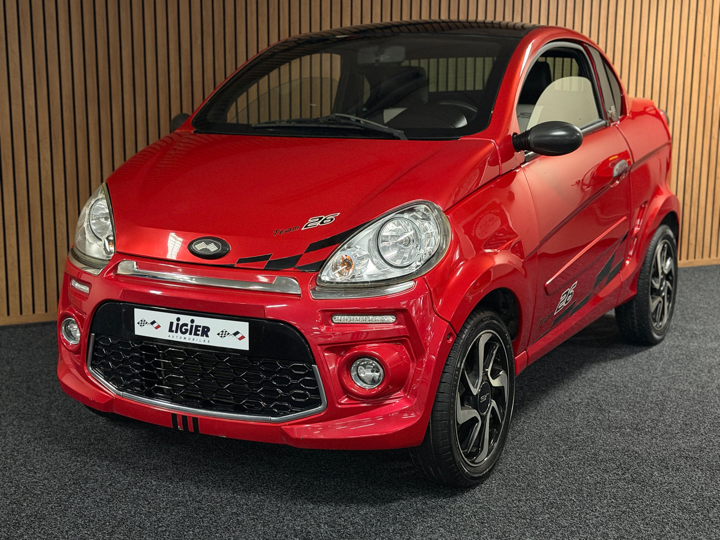 Ligier JSRC Coupé Team 26 Edition| leiser DCI Motor | 45 km/h | Innerhalb 250 KM Kostenlose Lieferung | Mopedauto | Leichtmobile