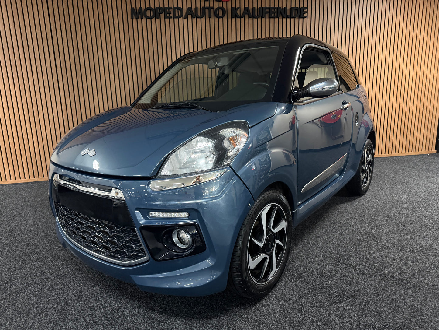 Ligier JS50 Blueline | Gepflegt | leiser DCI Motor | 45 km/h | Innerhalb 250 KM Kostenlose Lieferung | Mopedauto | Leichtmobile