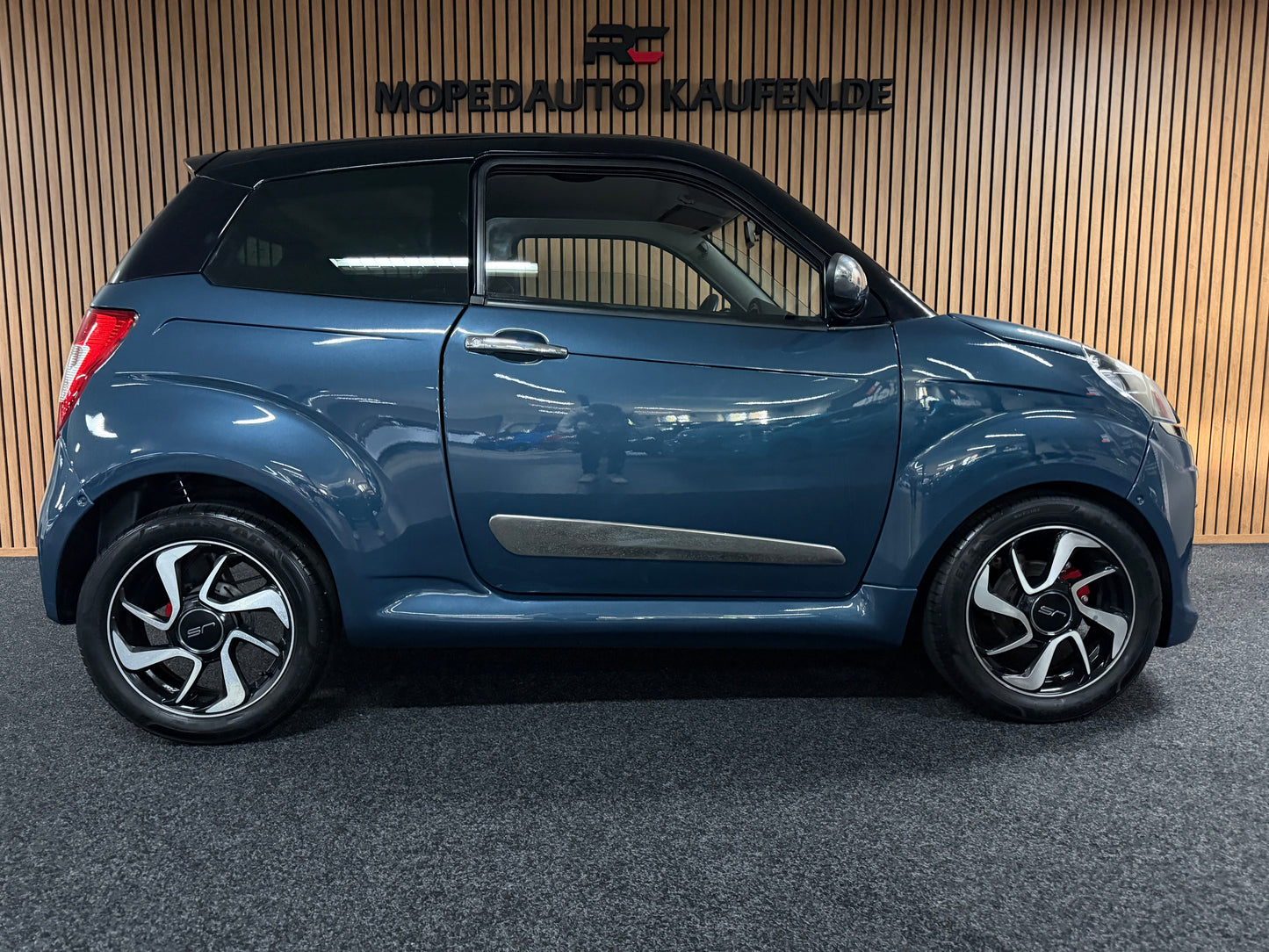 Ligier JS50 Blueline | Gepflegt | leiser DCI Motor | 45 km/h | Innerhalb 250 KM Kostenlose Lieferung | Mopedauto | Leichtmobile