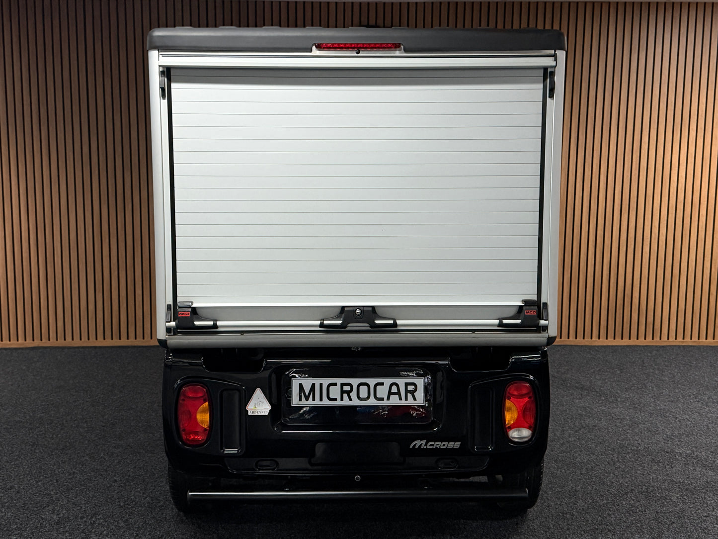 Microcar Flex Truck Cargo 45 km/h Mopedauto | Lombardini | 45 km/h | Innerhalb 250 KM Kostenlose Lieferung | Mopedauto | Leichtmobile
