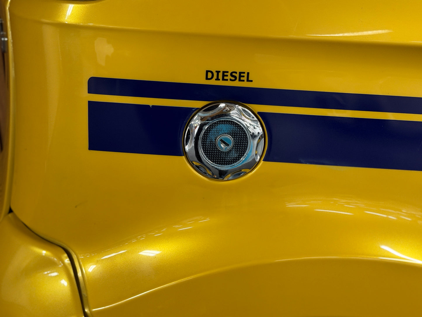 Microcar M.GO F8 Sport Gold | leiser DCI Motor | 45 km/h | Innerhalb 250 KM Kostenlose Lieferung | Mopedauto | Leichtmobile