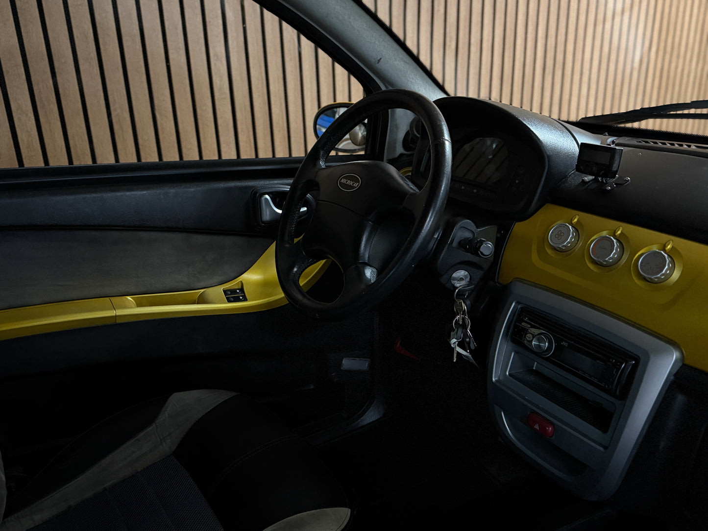 Microcar M.GO F8 Sport Gold | leiser DCI Motor | 45 km/h | Innerhalb 250 KM Kostenlose Lieferung | Mopedauto | Leichtmobile