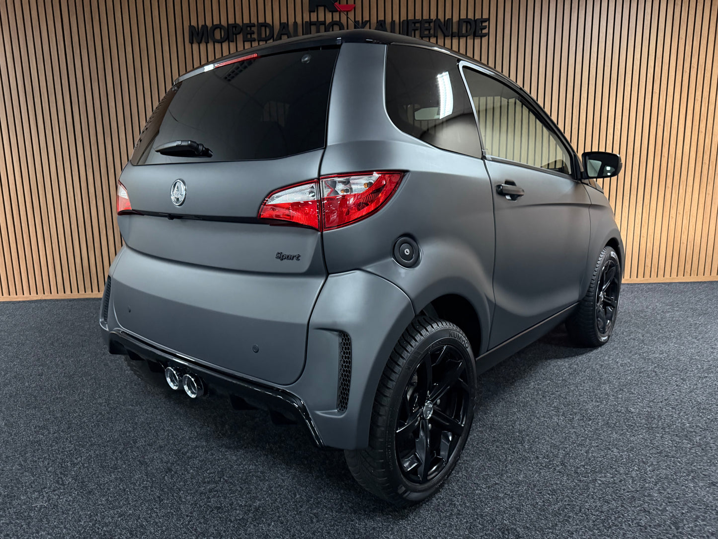 Aixam City Sport Mattgrau  | 8 PS Kubota | Rückfahrkamera | Multi-Media Touch | 45 km/h | Innerhalb 250 KM Kostenlose Lieferung | Mopedauto | Leichtmobile