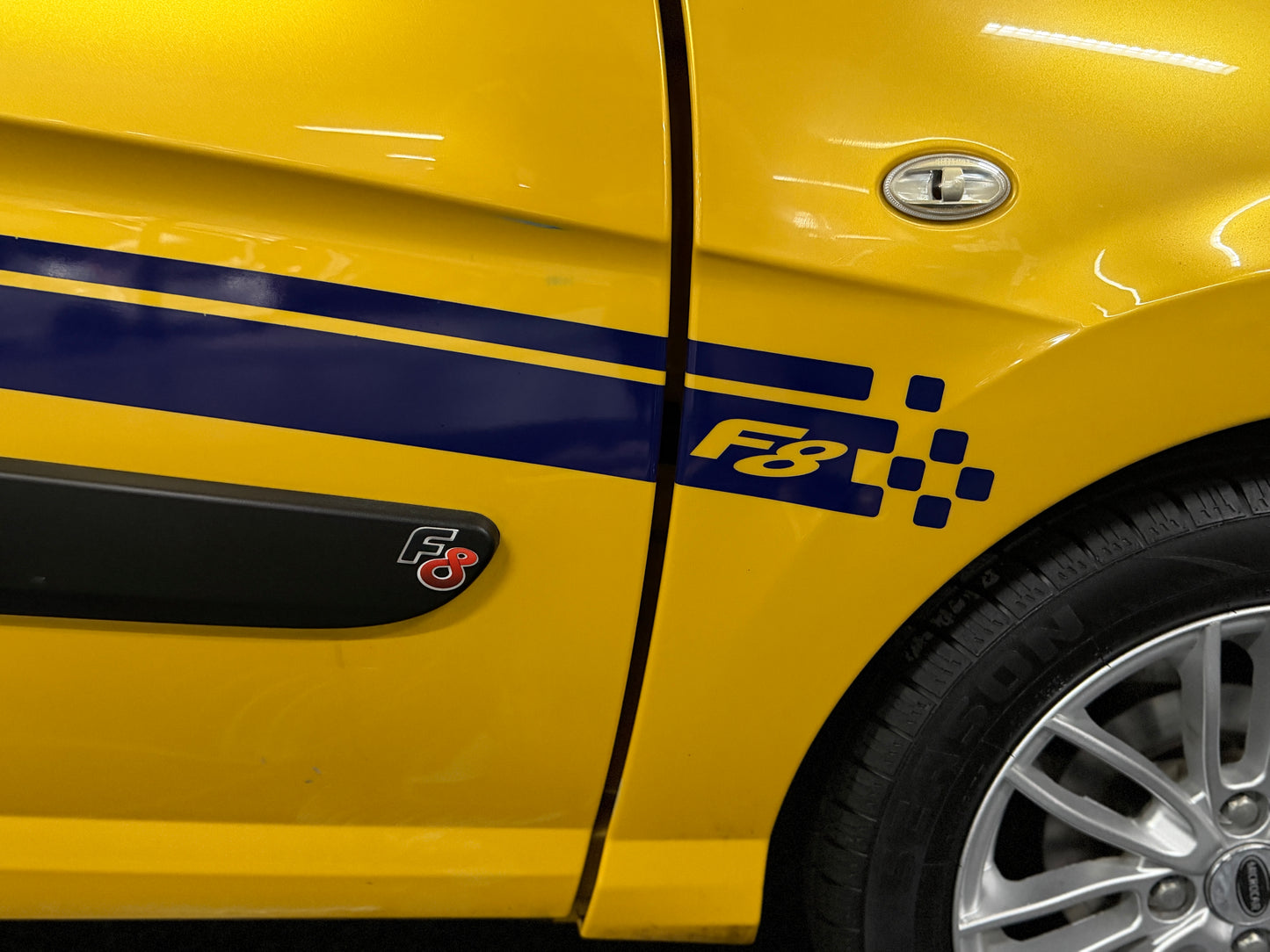 Microcar M.GO F8 Sport Gold | leiser DCI Motor | 45 km/h | Innerhalb 250 KM Kostenlose Lieferung | Mopedauto | Leichtmobile