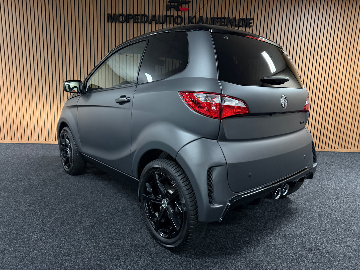 Aixam City Sport Mattgrau  | 8 PS Kubota | Rückfahrkamera | Multi-Media Touch | 45 km/h | Innerhalb 250 KM Kostenlose Lieferung | Mopedauto | Leichtmobile