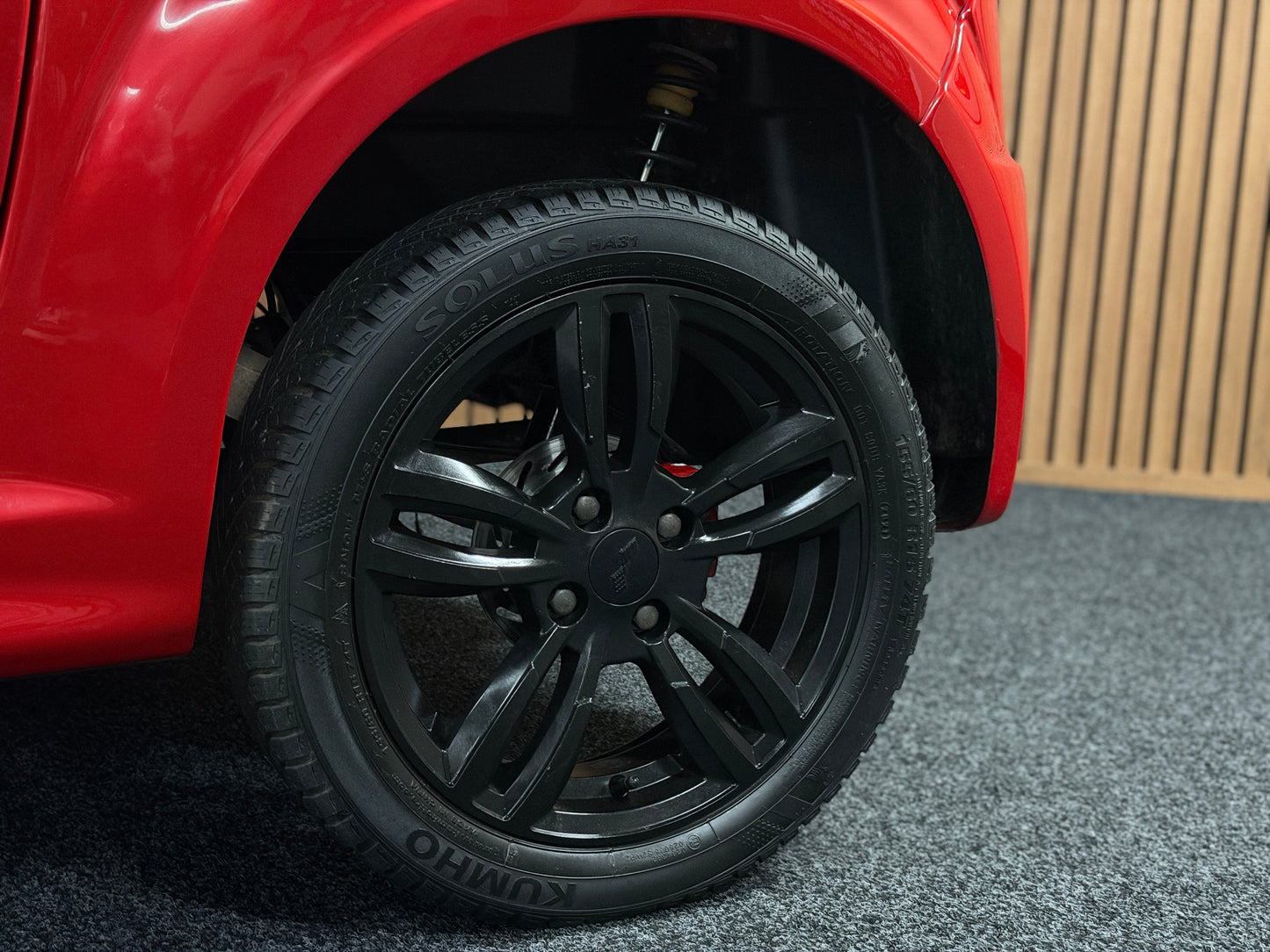 Ligier JS50 Sport | 8 PS DCI Leiser Motor | 45 km/h | Rückfahrkamera | Innerhalb 250 KM Kostenlose Lieferung | Mopedauto | Leichtmobile