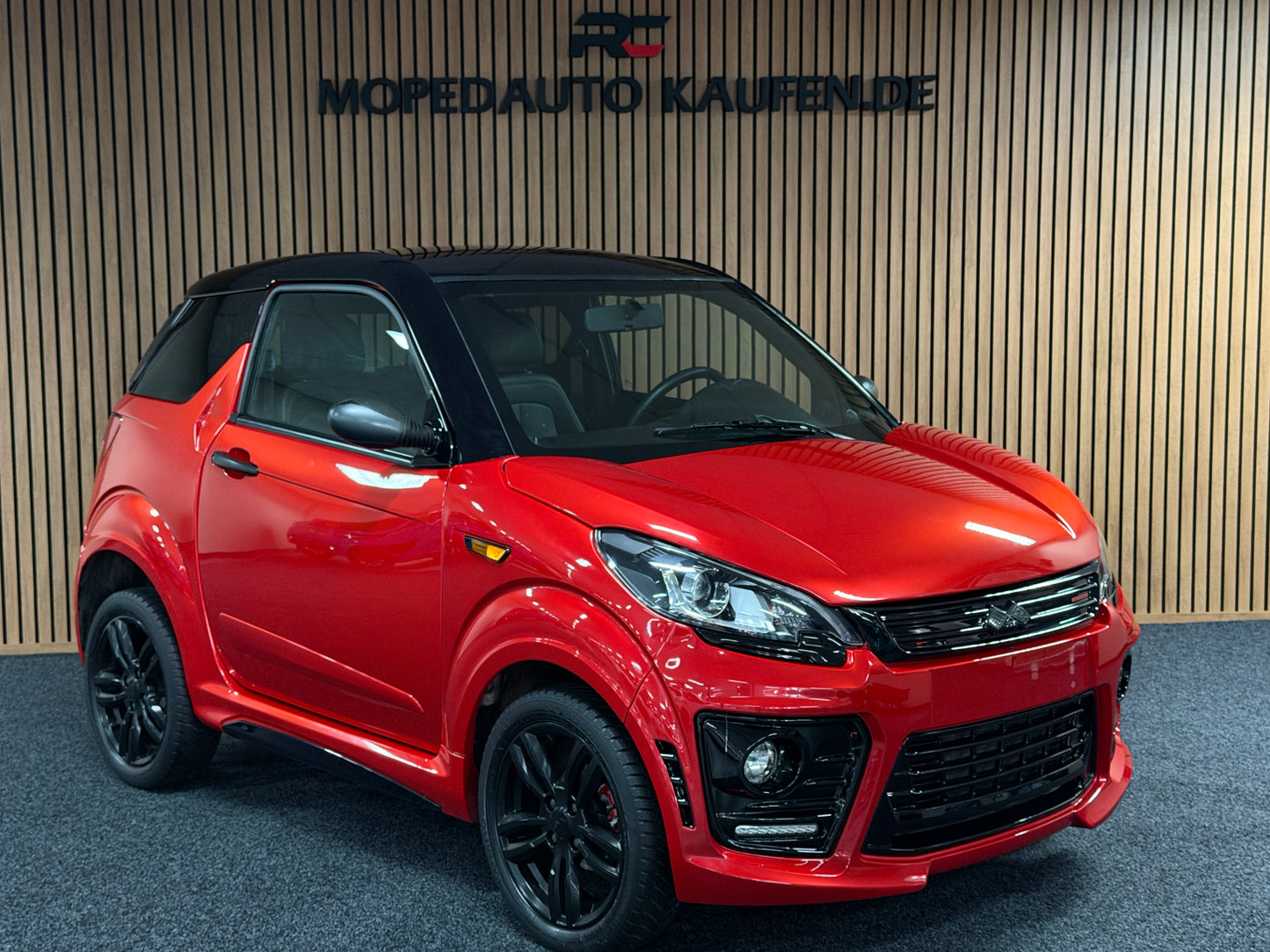 Ligier JS50 Sport | 8 PS DCI Leiser Motor | 45 km/h | Rückfahrkamera | Innerhalb 250 KM Kostenlose Lieferung | Mopedauto | Leichtmobile