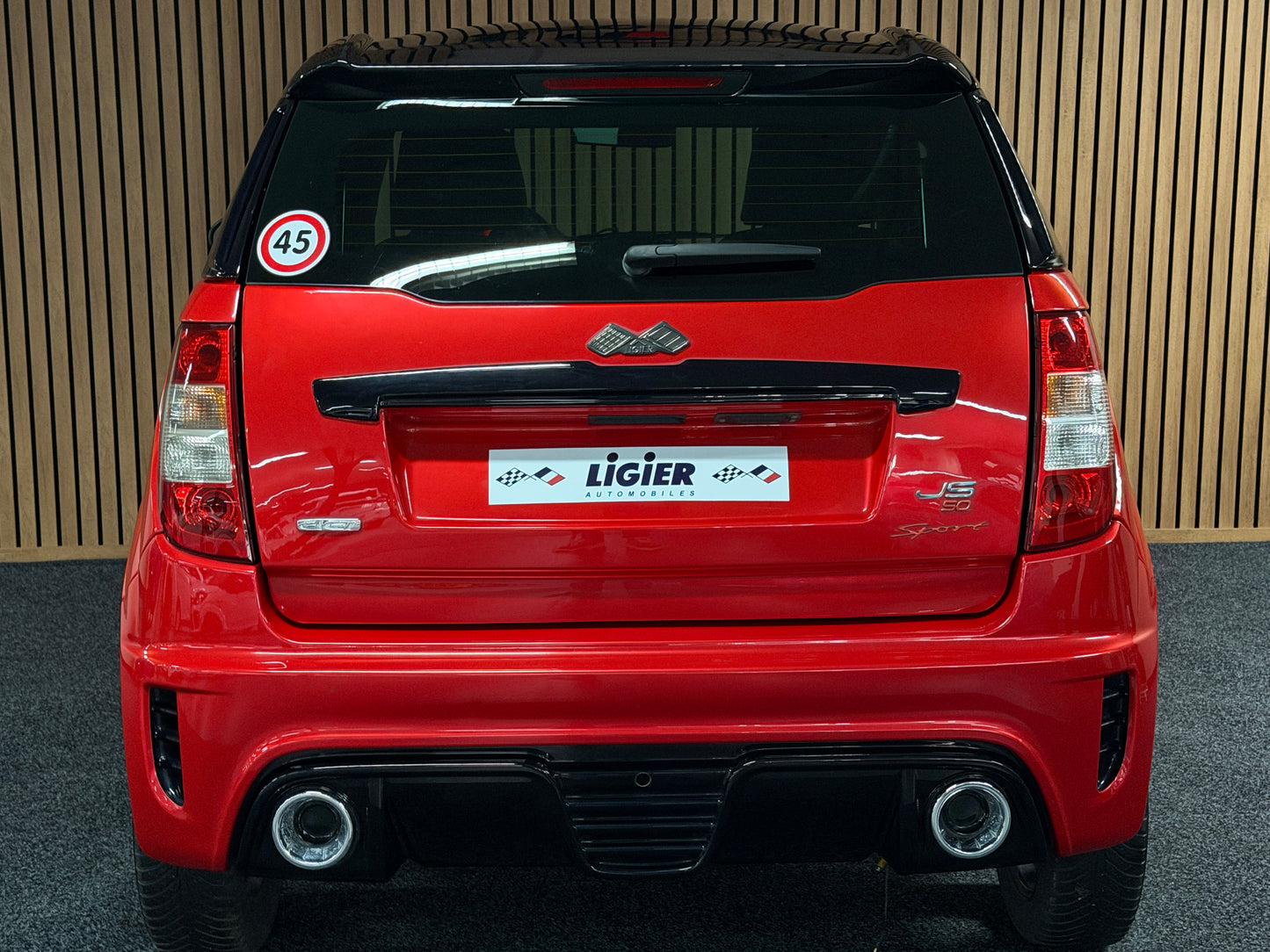 Ligier JS50 Sport | 8 PS DCI Leiser Motor | 45 km/h | Rückfahrkamera | Innerhalb 250 KM Kostenlose Lieferung | Mopedauto | Leichtmobile