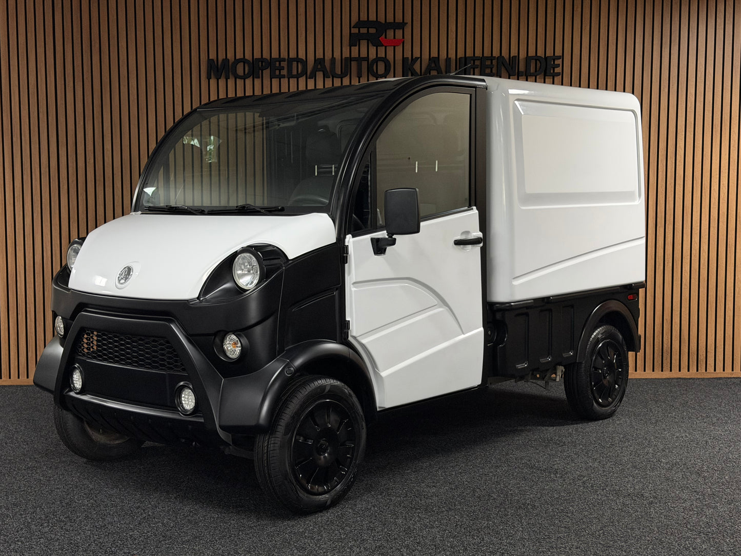 Aixam D-truck Kastenwagen 2023 | 8 PS Motor | 45 km/h | Innerhalb 250 KM Kostenlose Lieferung | Mopedauto | Leichtmobile