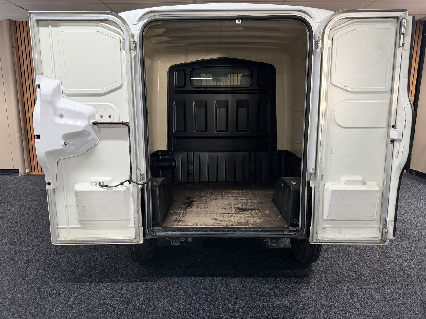 Aixam D-truck Kastenwagen 2023 | 8 PS Motor | 45 km/h | Innerhalb 250 KM Kostenlose Lieferung | Mopedauto | Leichtmobile