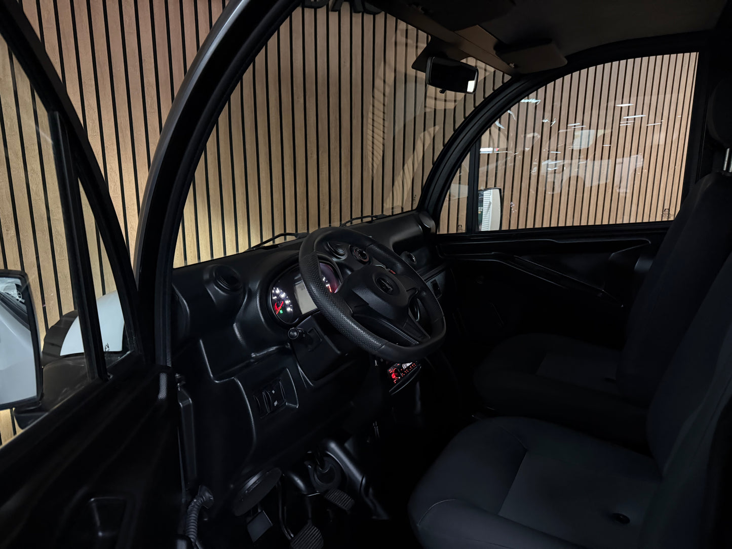 Aixam D-truck Kastenwagen 2023 | 8 PS Motor | 45 km/h | Innerhalb 250 KM Kostenlose Lieferung | Mopedauto | Leichtmobile