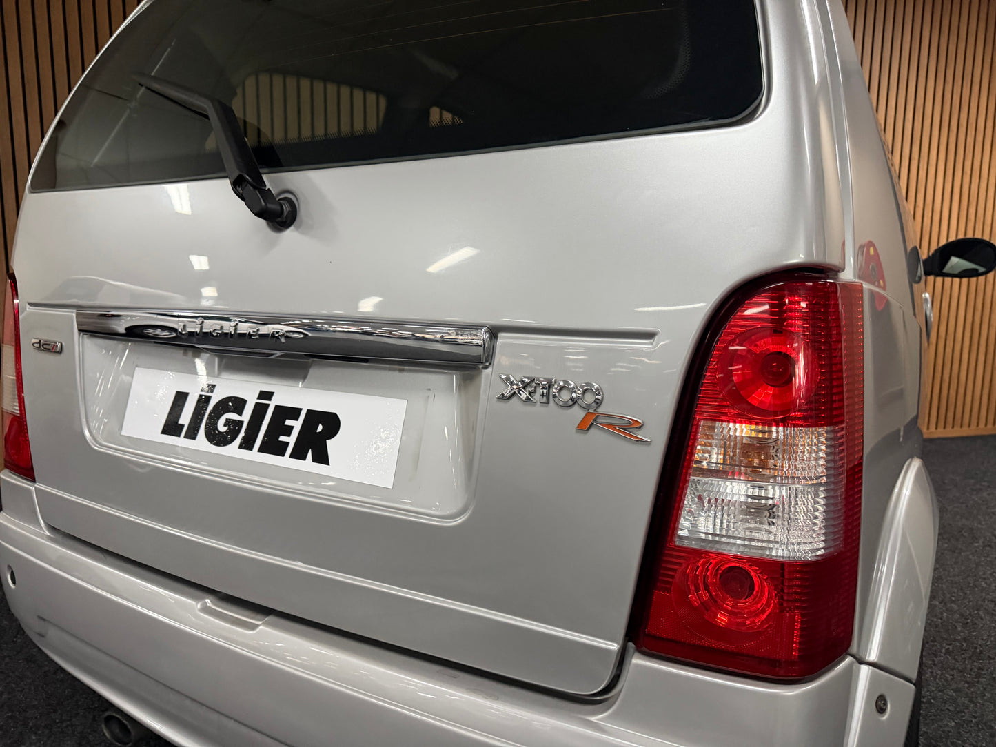 Ligier X-Too R Sport | leiser DCI Motor | 45 km/h | Innerhalb 250 KM Kostenlose Lieferung | Mopedauto | Leichtmobile