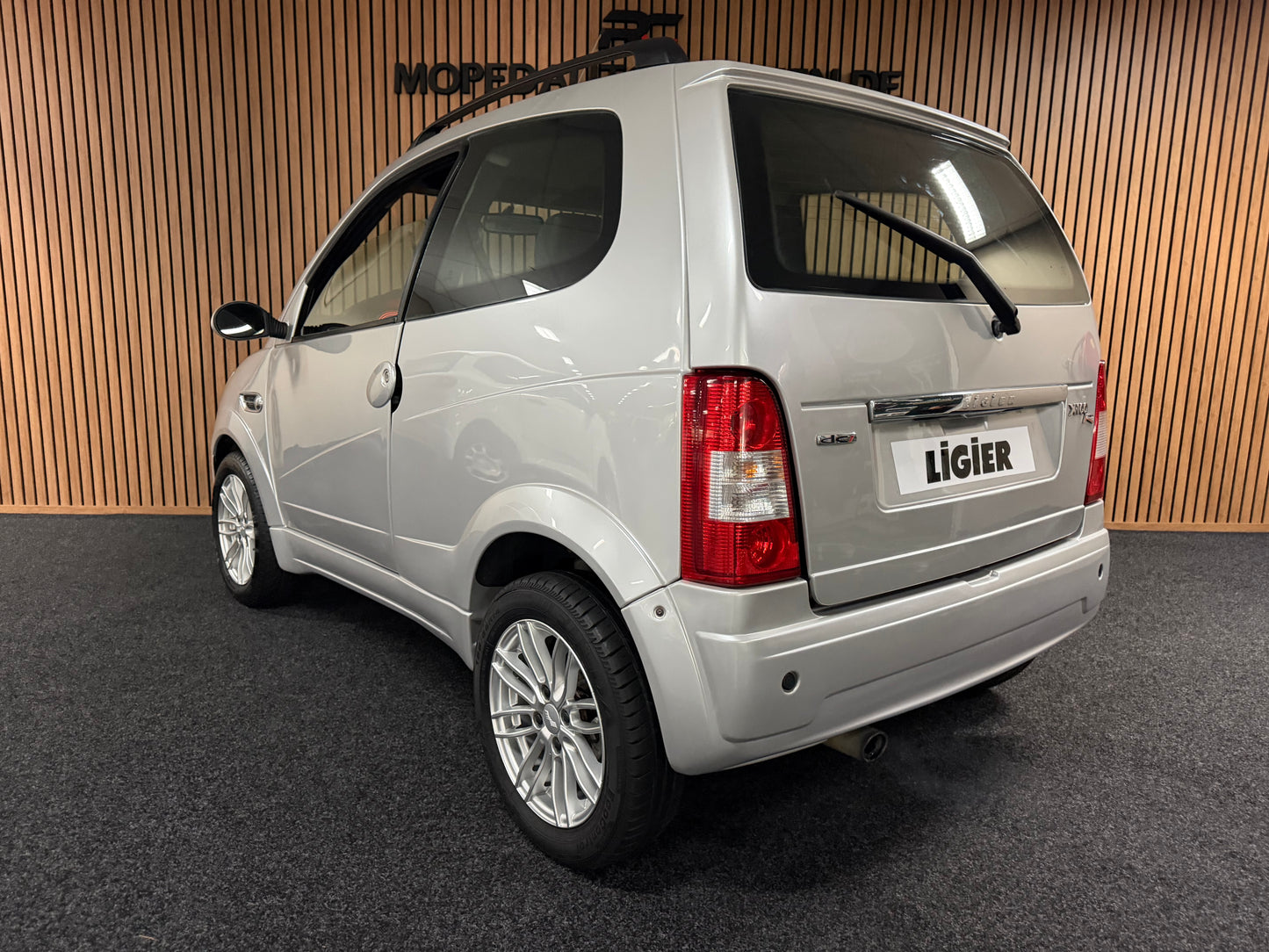 Ligier X-Too R Sport | leiser DCI Motor | 45 km/h | Innerhalb 250 KM Kostenlose Lieferung | Mopedauto | Leichtmobile