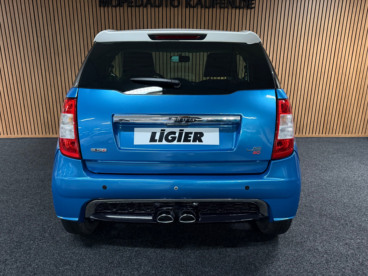 Ligier JS50 Blueline | Chrome Edition | leiser DCI Motor | 45 km/h | Innerhalb 250 KM Kostenlose Lieferung | Mopedauto | Leichtmobile