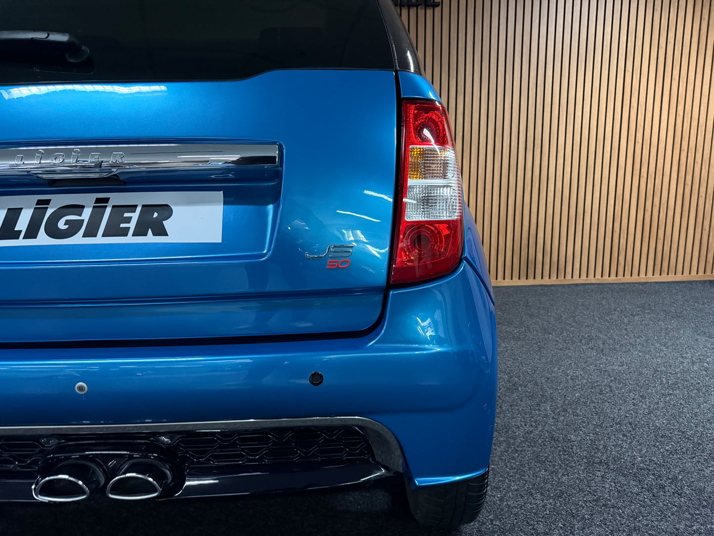 Ligier JS50 Blueline | Chrome Edition | leiser DCI Motor | 45 km/h | Innerhalb 250 KM Kostenlose Lieferung | Mopedauto | Leichtmobile