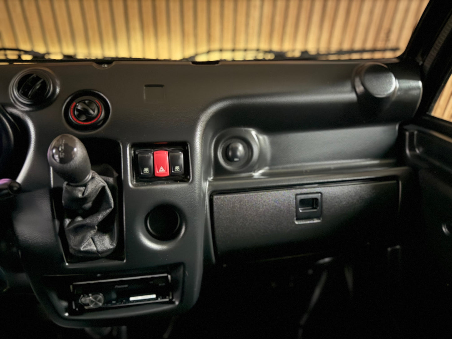 Aixam D-Truck Kastenwagen | 8 PS Motor | 45 km/h | Innerhalb 250 KM Kostenlose Lieferung | Mopedauto | Leichtmobile